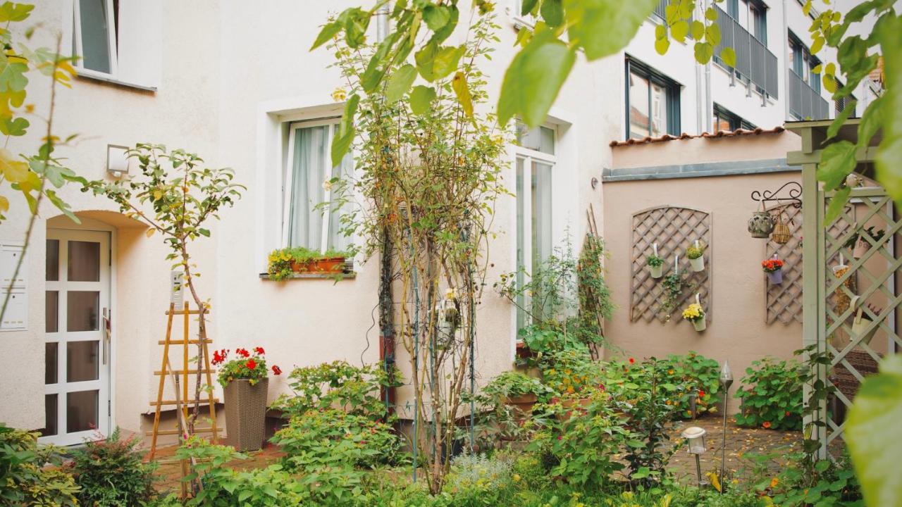 Pension Tokus Nuremberg Exterior photo