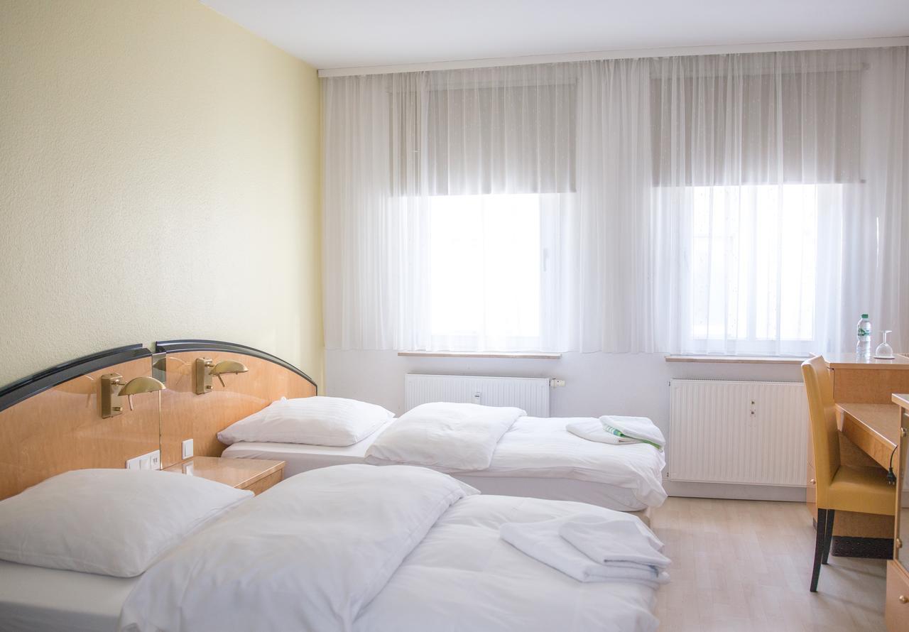 Pension Tokus Nuremberg Exterior photo